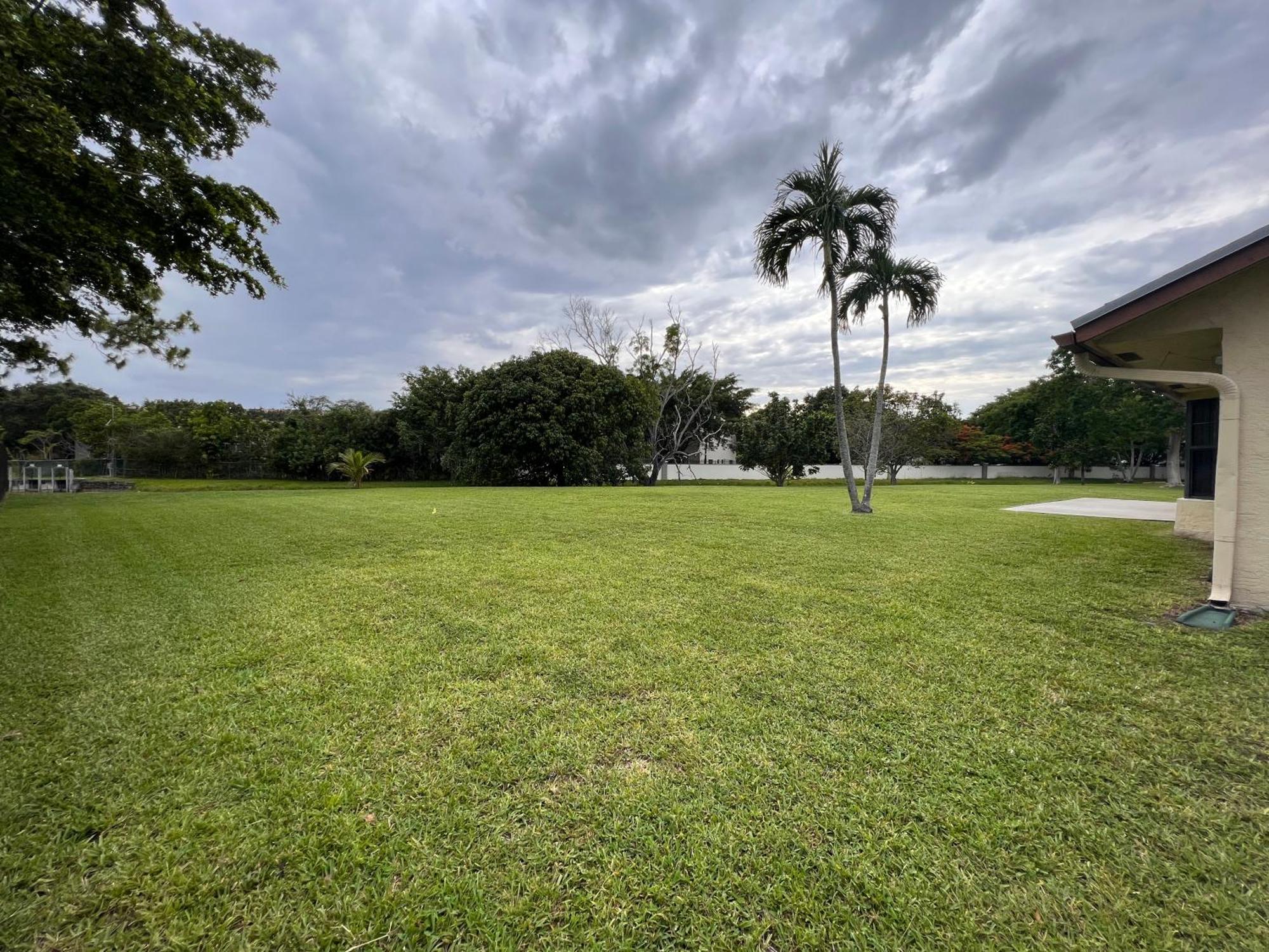 Entire Single Family Home 3 Bed 2 Bath In Water Front Big Cozy Back Yard View Coconut Creek Exterior photo