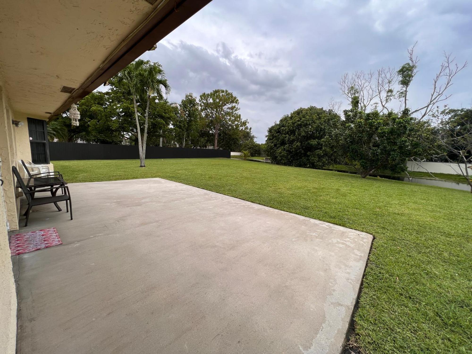 Entire Single Family Home 3 Bed 2 Bath In Water Front Big Cozy Back Yard View Coconut Creek Exterior photo
