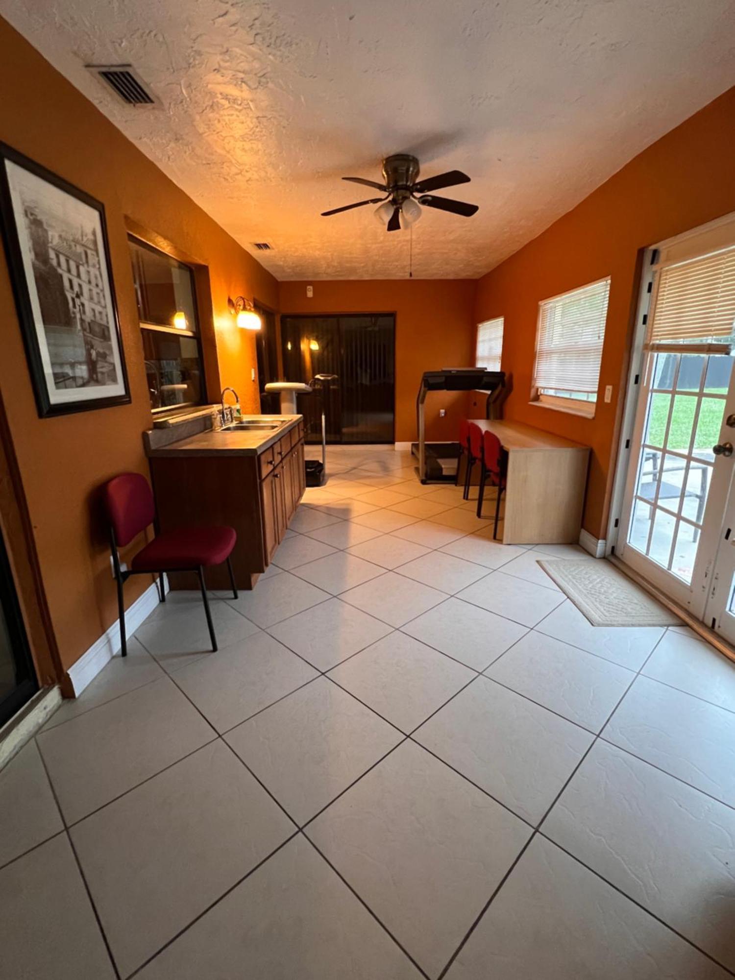 Entire Single Family Home 3 Bed 2 Bath In Water Front Big Cozy Back Yard View Coconut Creek Exterior photo